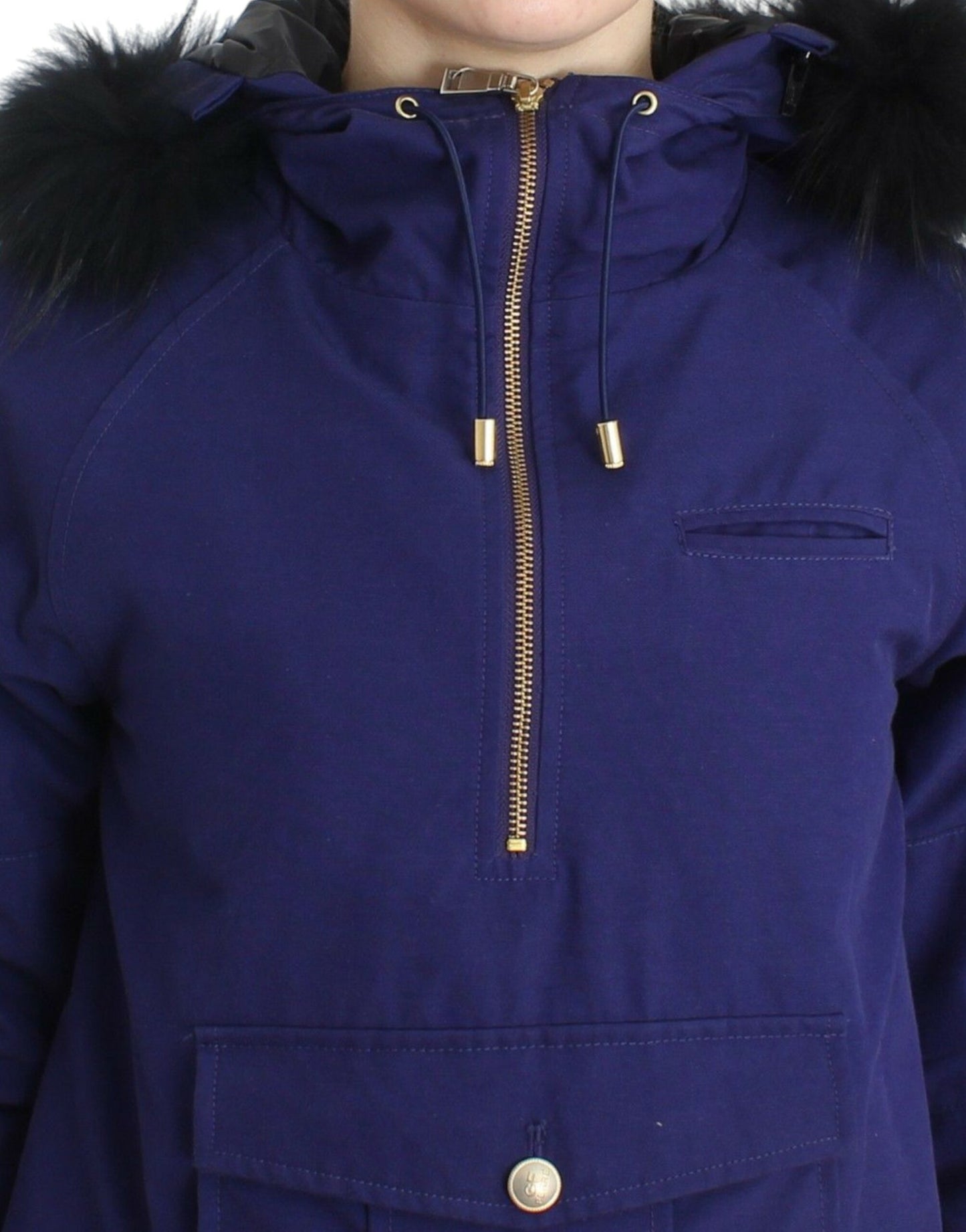Veste K-Way bleue chic GF Ferre avec accent en fausse fourrure