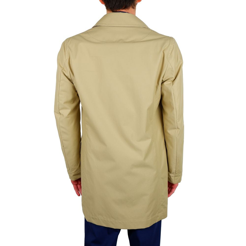 Trench-coat beige classique Aquascutum : une élégance intemporelle