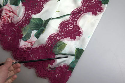 Jupe mi-longue trapèze taille haute à imprimé roses blanches Dolce &amp; Gabbana