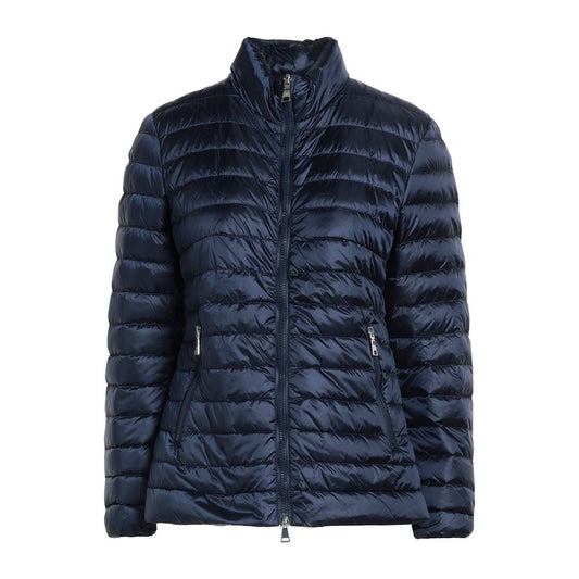 Ajoutez des vestes et un manteau en polyamide bleu