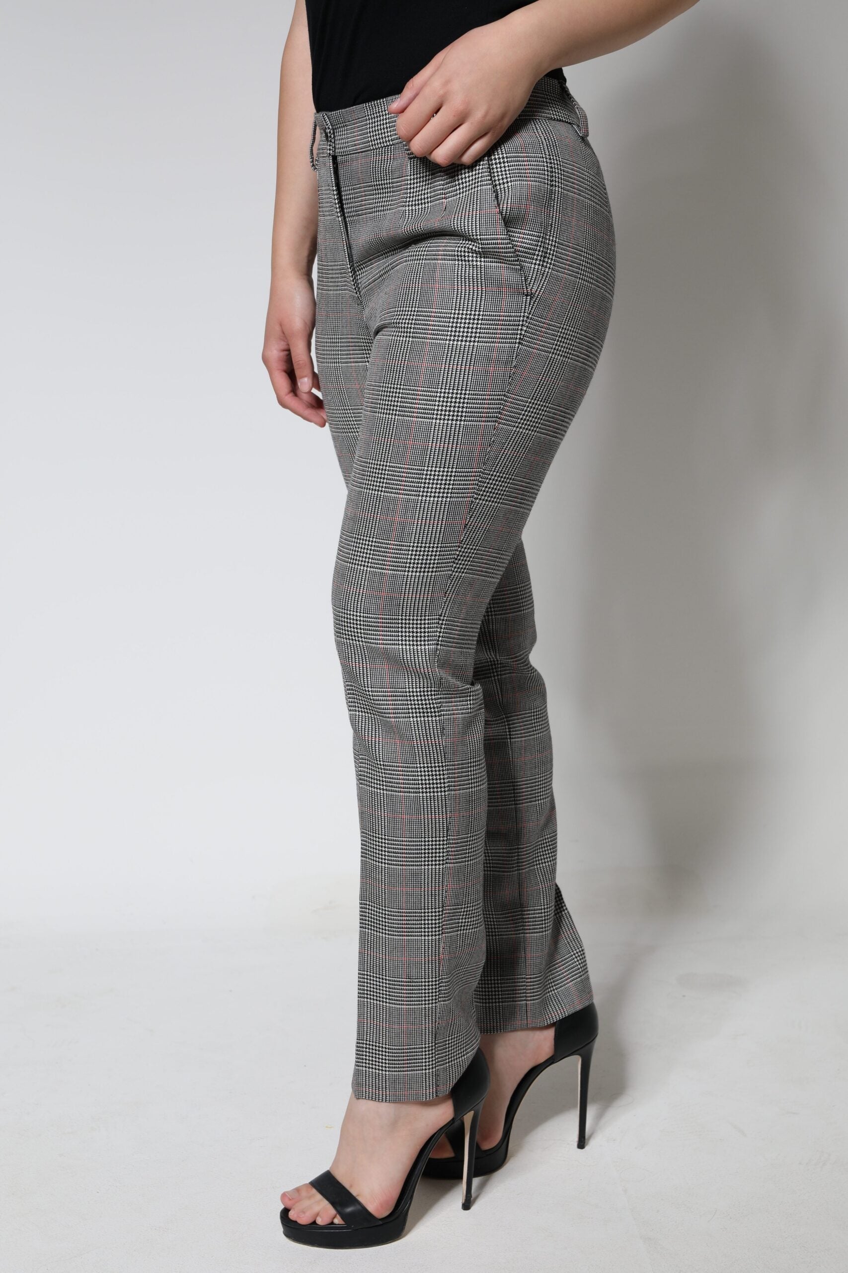 Dolce & Gabbana Gray Plaid Wool Mid Waist Women Tapered Pants by Dolce & Gabbana