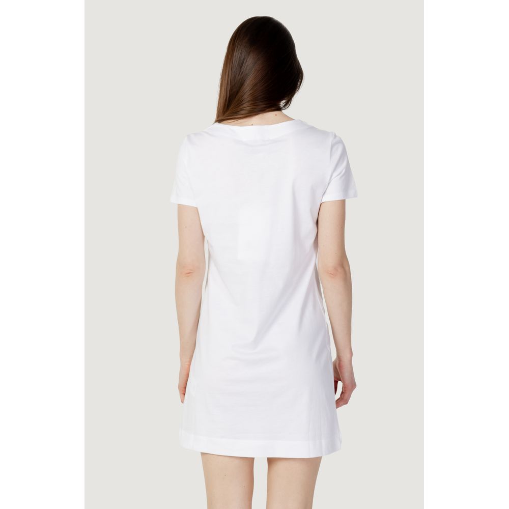 Love Moschino White Cotton Short by Love Moschino