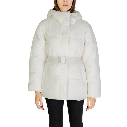 Vestes et manteaux en nylon crème Calvin Klein Jeans