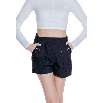 Short en coton noir uniquement