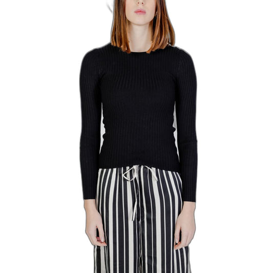 Only Black Viscose Sportswear by Only