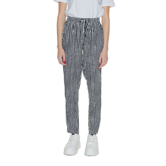 Only Black Viscose Pant by Only