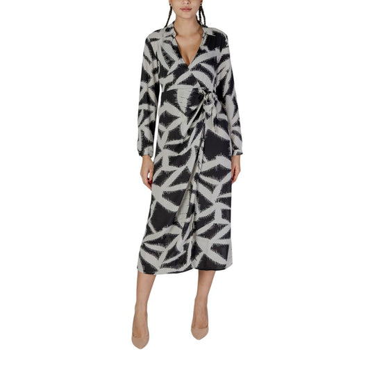 Jacqueline De Yong - Robe longue noire en polyester recyclé