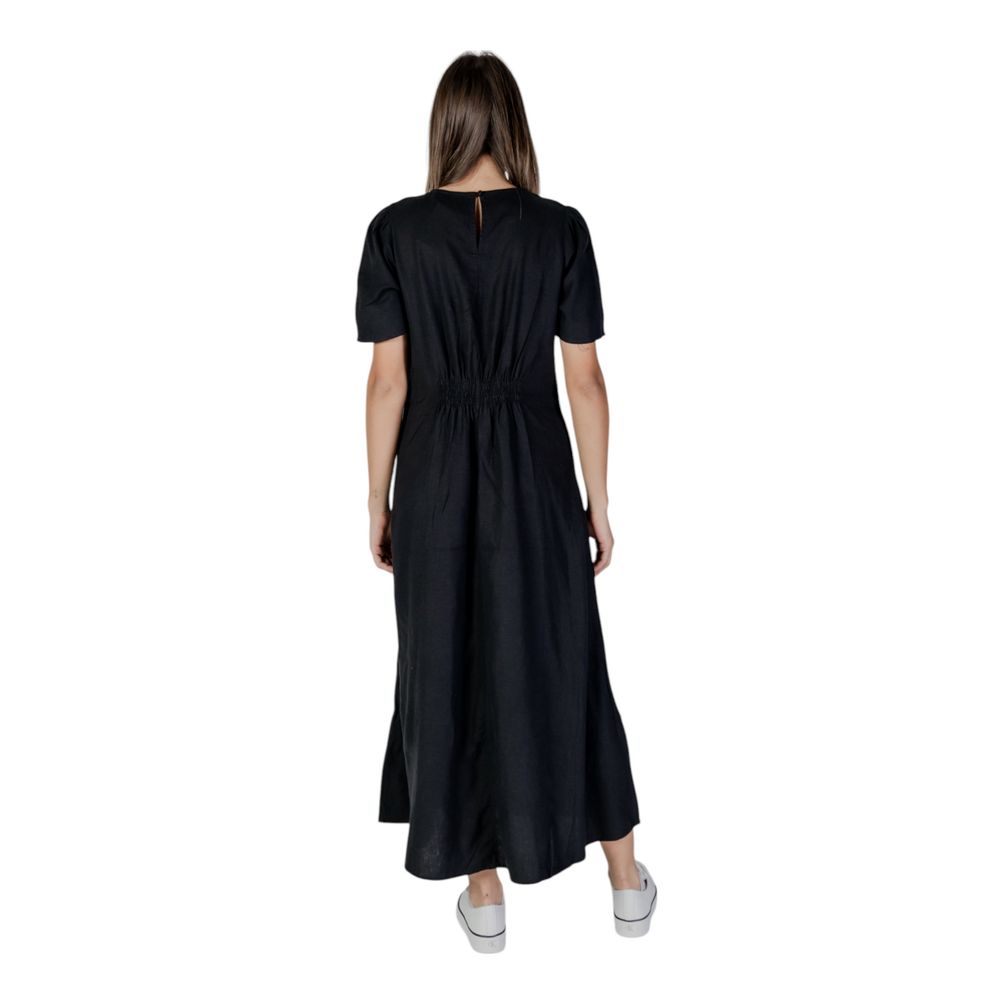 B.Young Black Linen Long by B.Young