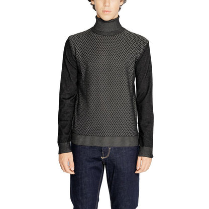 Hamaki-Ho Black Viscose Turtleneck by Hamaki-Ho