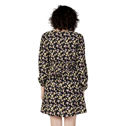 Jacqueline De Yong Black Viscose Short by Jacqueline De Yong