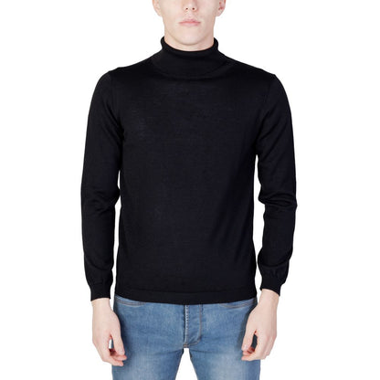 Alviero Martini Prima Classe Black Viscose Turtleneck by Alviero Martini Prima Classe