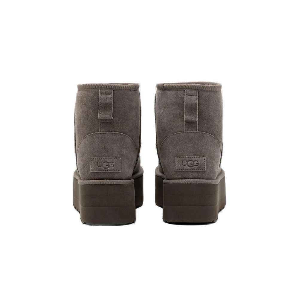 UGG Classic Mini Platform I23 Suede Enkellaarsjes – Grijs
