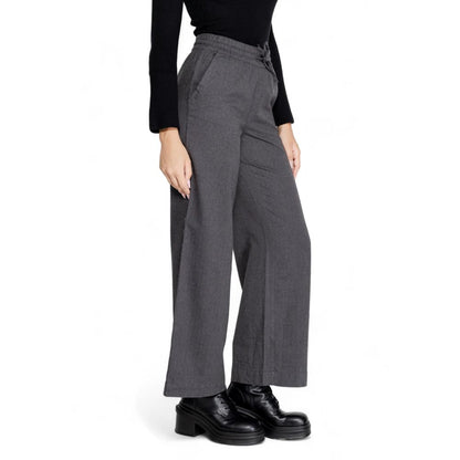 Jacqueline De Yong Gray Cotton Pant by Jacqueline De Yong