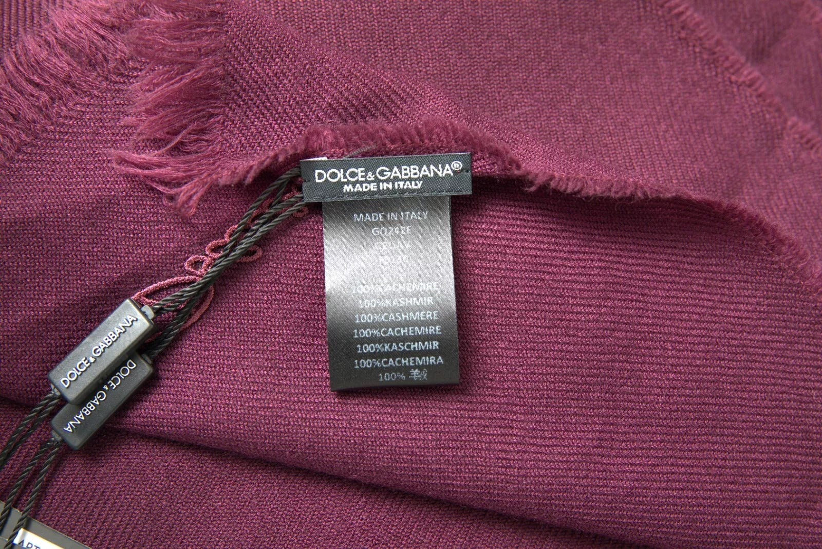 Dolce & Gabbana Purple Cashmere Knit Wrap Shawl Scarf by Dolce & Gabbana