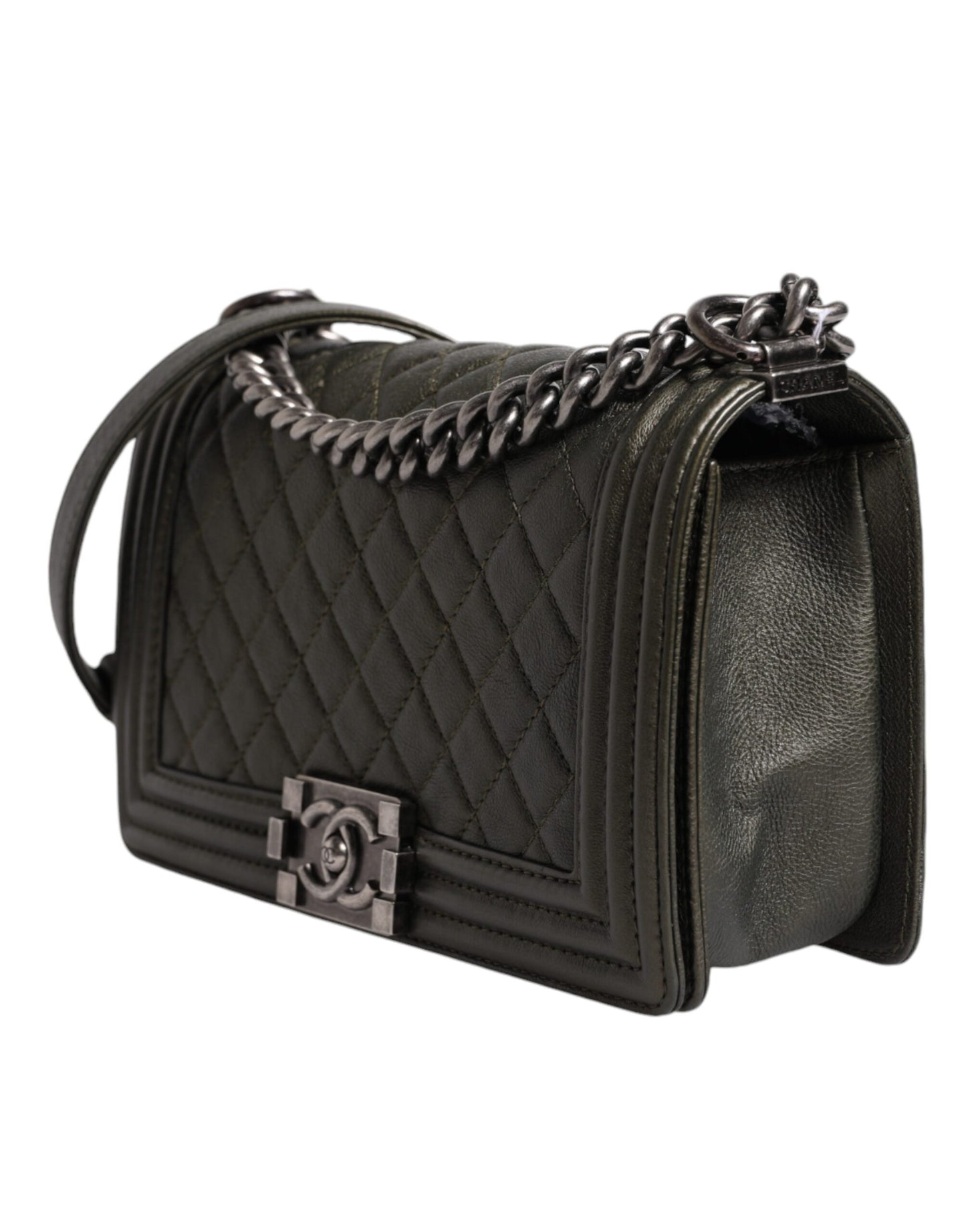 Sac à bandoulière Chanel en cuir vert foncé et métal gris