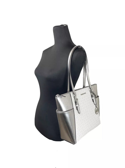 Grand sac fourre-tout en cuir Michael Kors Charlotte avec fermeture éclair sur le dessus, argenté