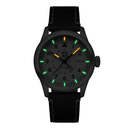 Montre Luminox en cuir noir