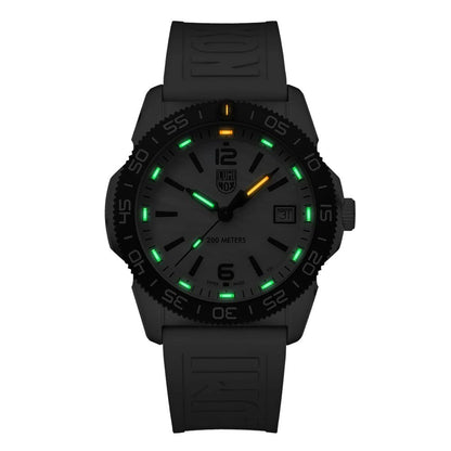 Montre Luminox en caoutchouc blanc