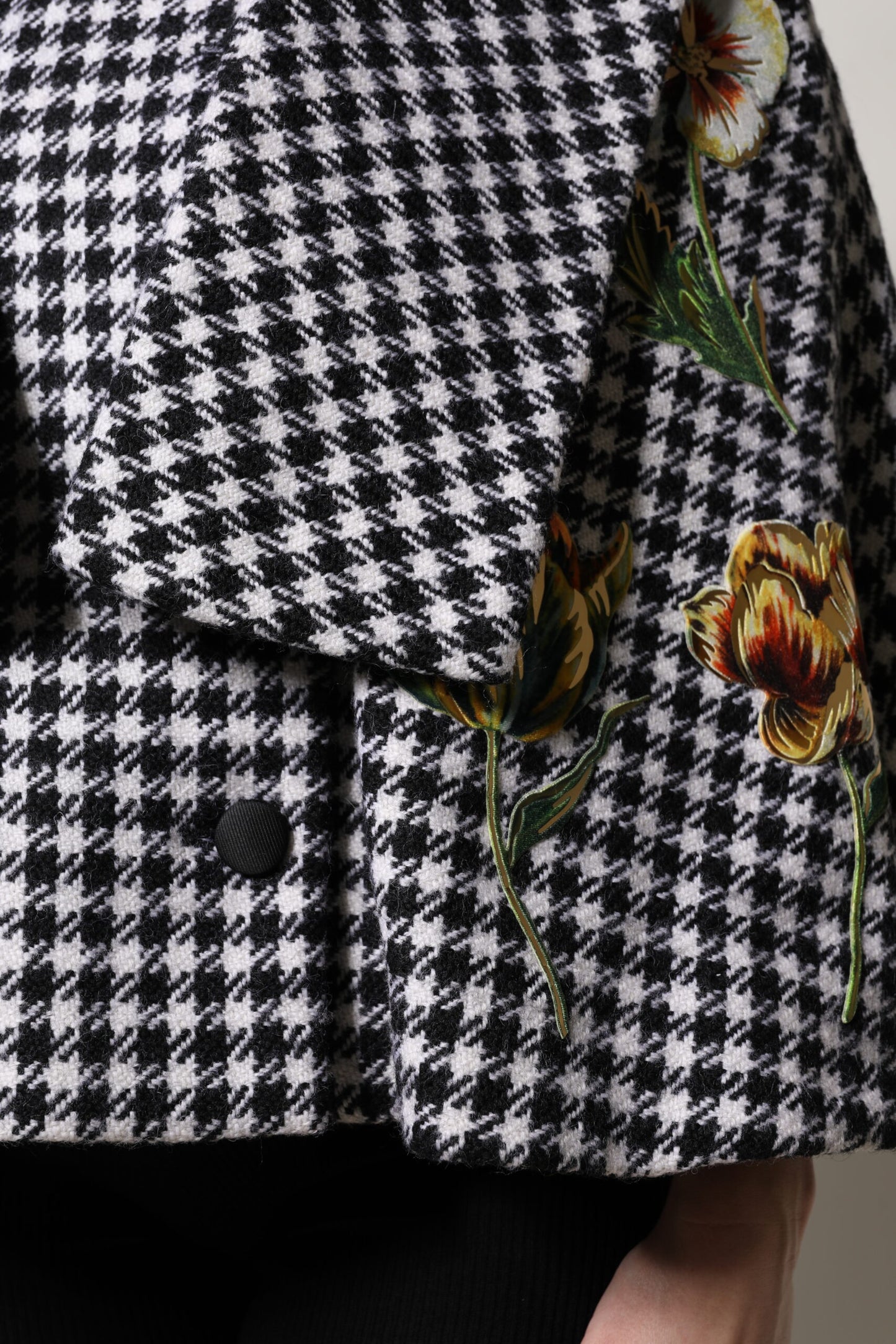 Dolce &amp; Gabbana Black White Monochrome Patterned Floral Cape Jacket