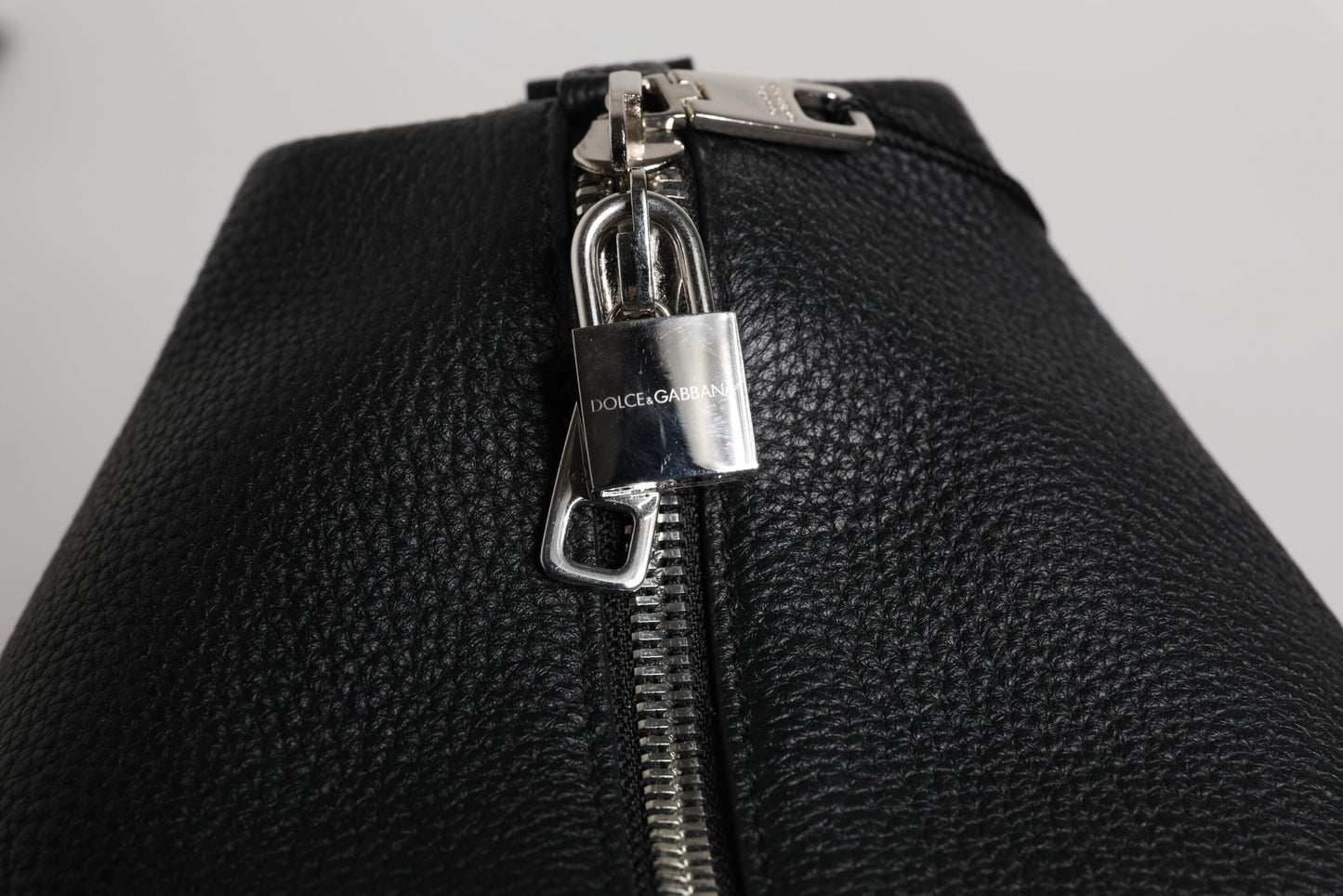 Sac de voyage à bandoulière en cuir de veau noir Dolce &amp; Gabbana