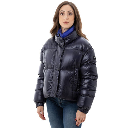 Ajoutez des vestes et un manteau en polyamide bleu