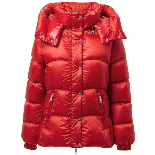 Ajoutez des vestes et un manteau en polyamide rouge