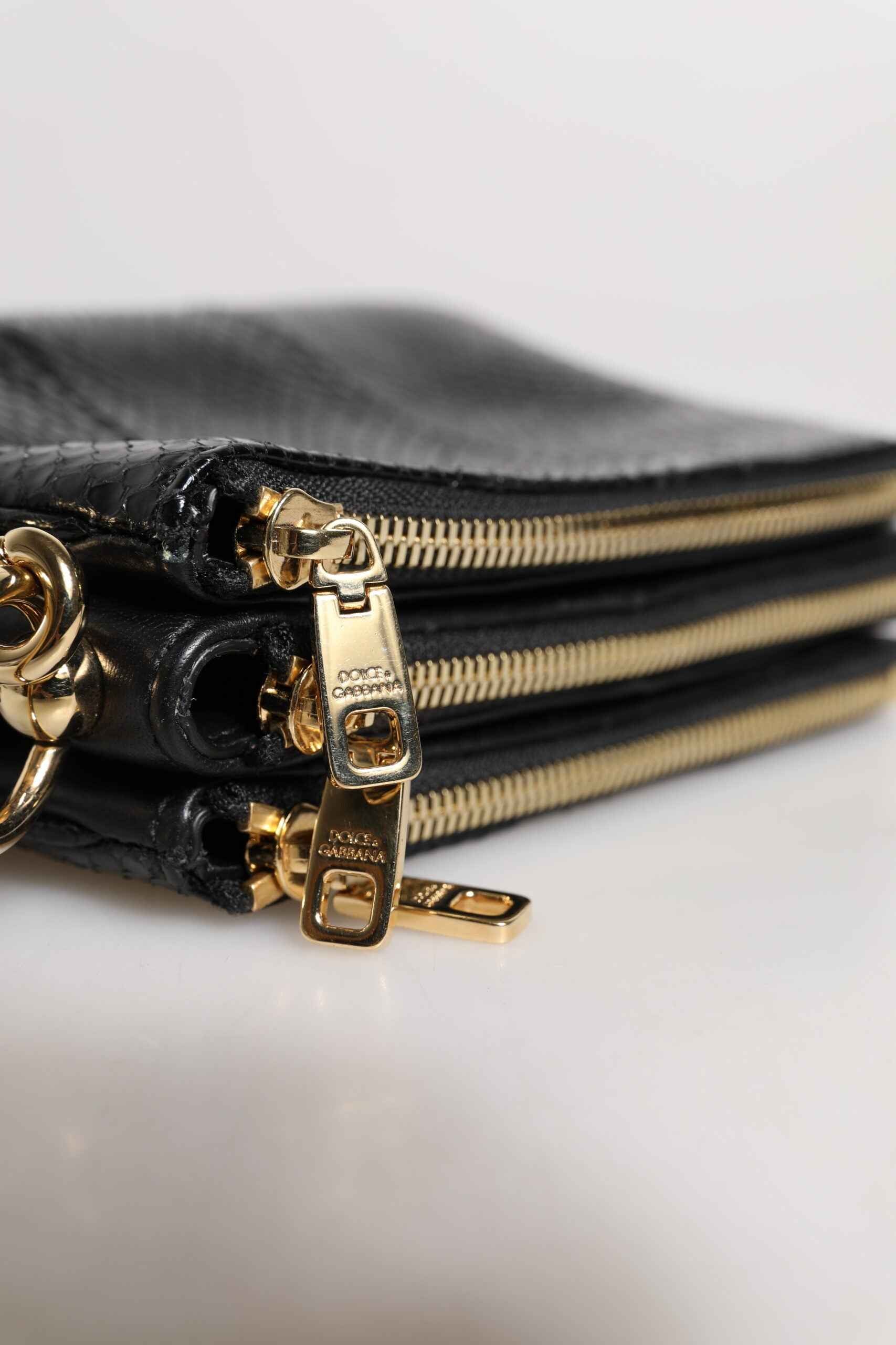 Dolce & Gabbana Lederen Schoudertas Zwart Met Goud Hardware by Dolce & Gabbana