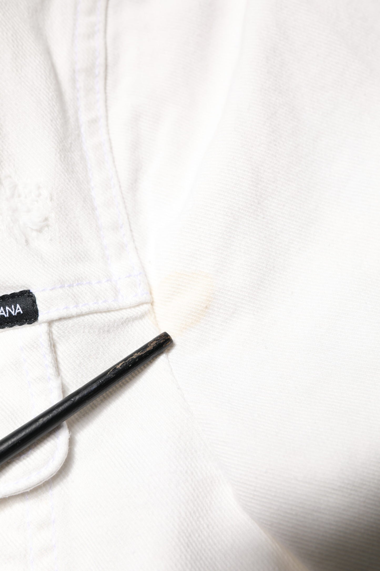 Dolce &amp; Gabbana White Graffiti Cotton Stretch Denim Jacket