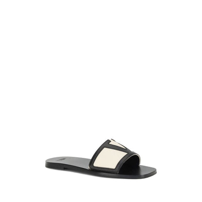 Valentino Garavani Viva Superstar Sandals Leer Zwart