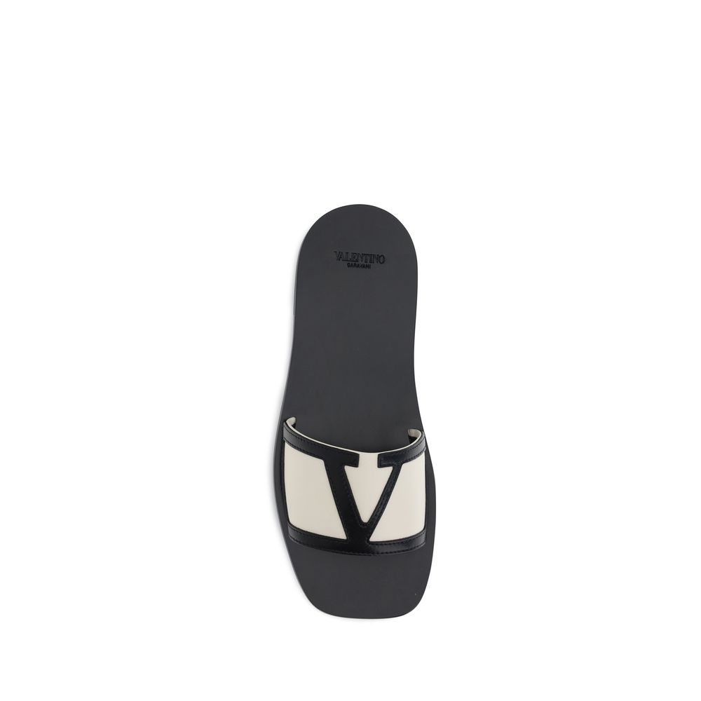Valentino Garavani Viva Superstar Sandals Leer Zwart