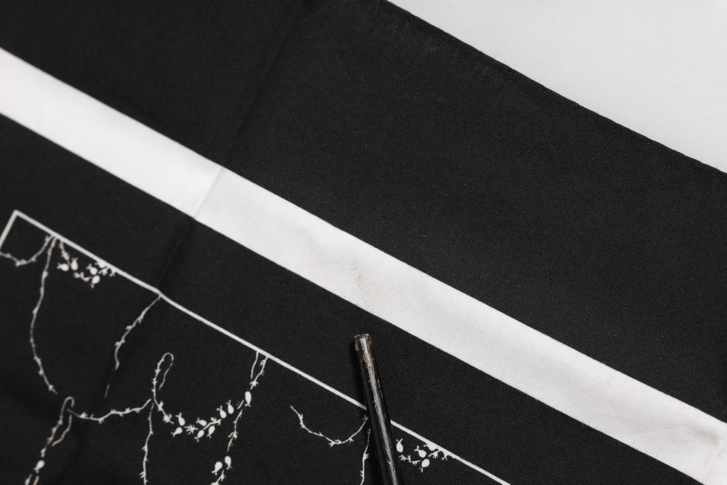 Dolce &amp; Gabbana Black White Printed Square Foulard Scarf