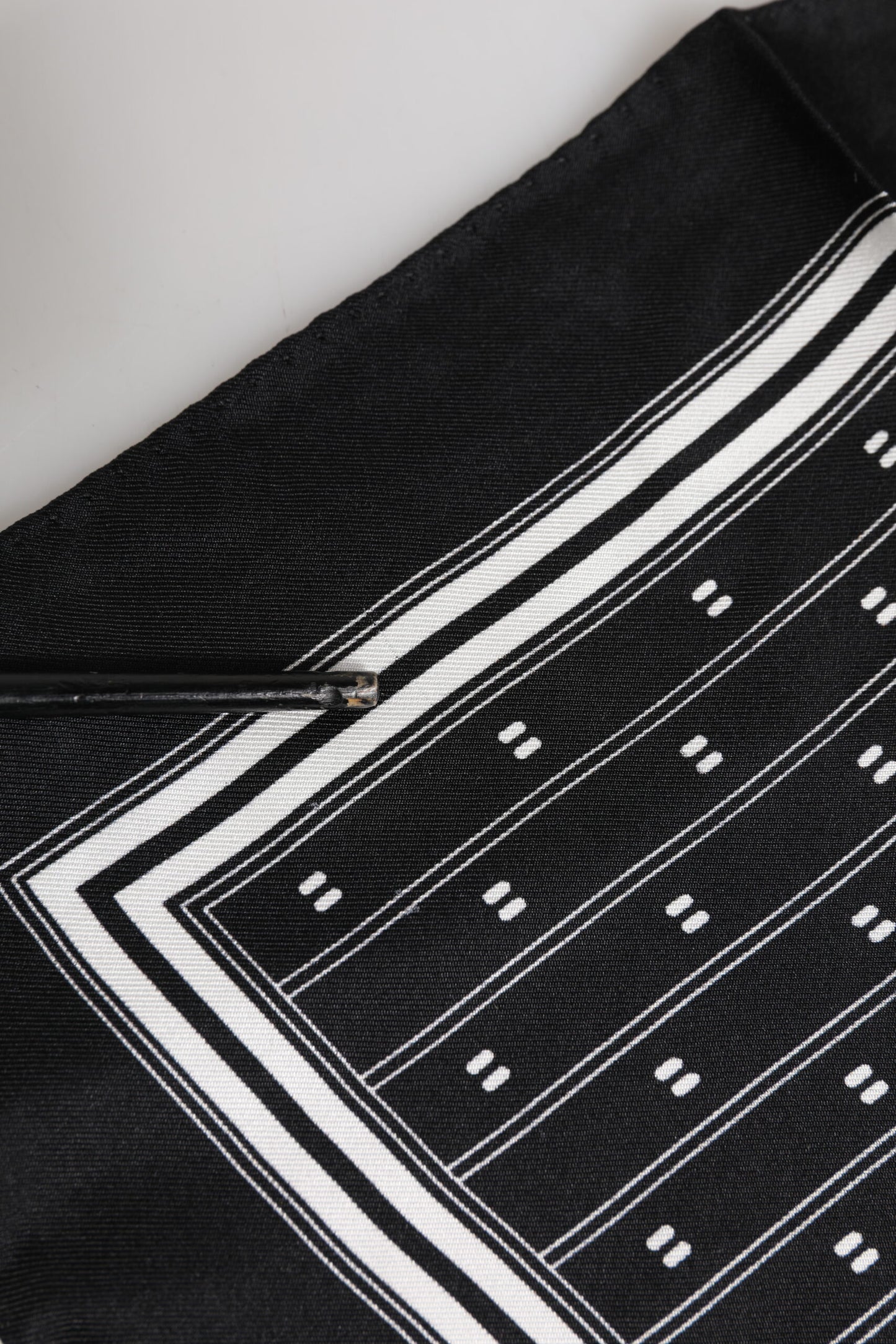 Dolce &amp; Gabbana Black White Printed Silk Square Foulard Scarf