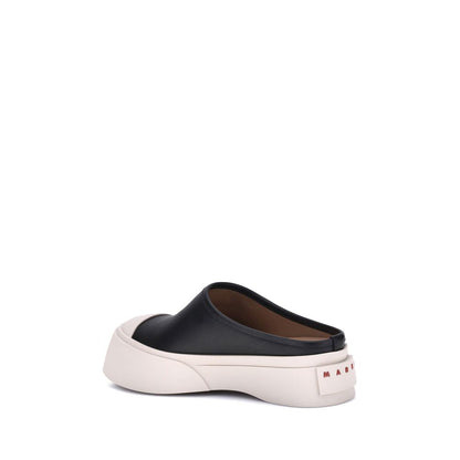 Mules en cuir Marni