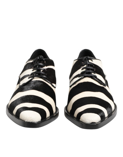 Chaussures habillées en fourrure de poney zébrée noire et blanche Dolce &amp; Gabbana