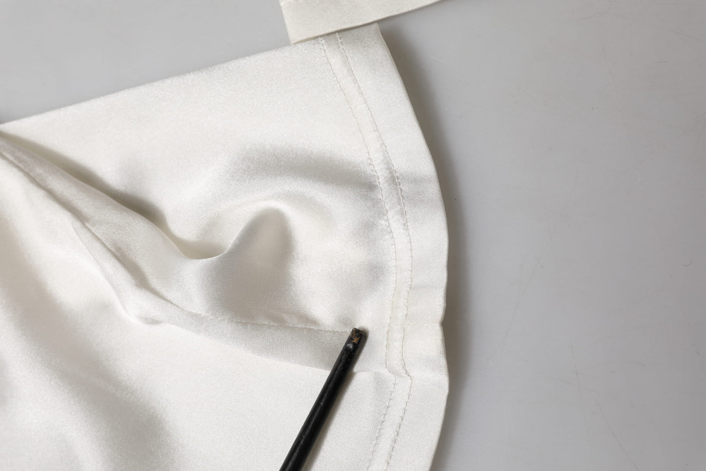 Dolce &amp; Gabbana Ivory Silk Tapered High Waist Pants
