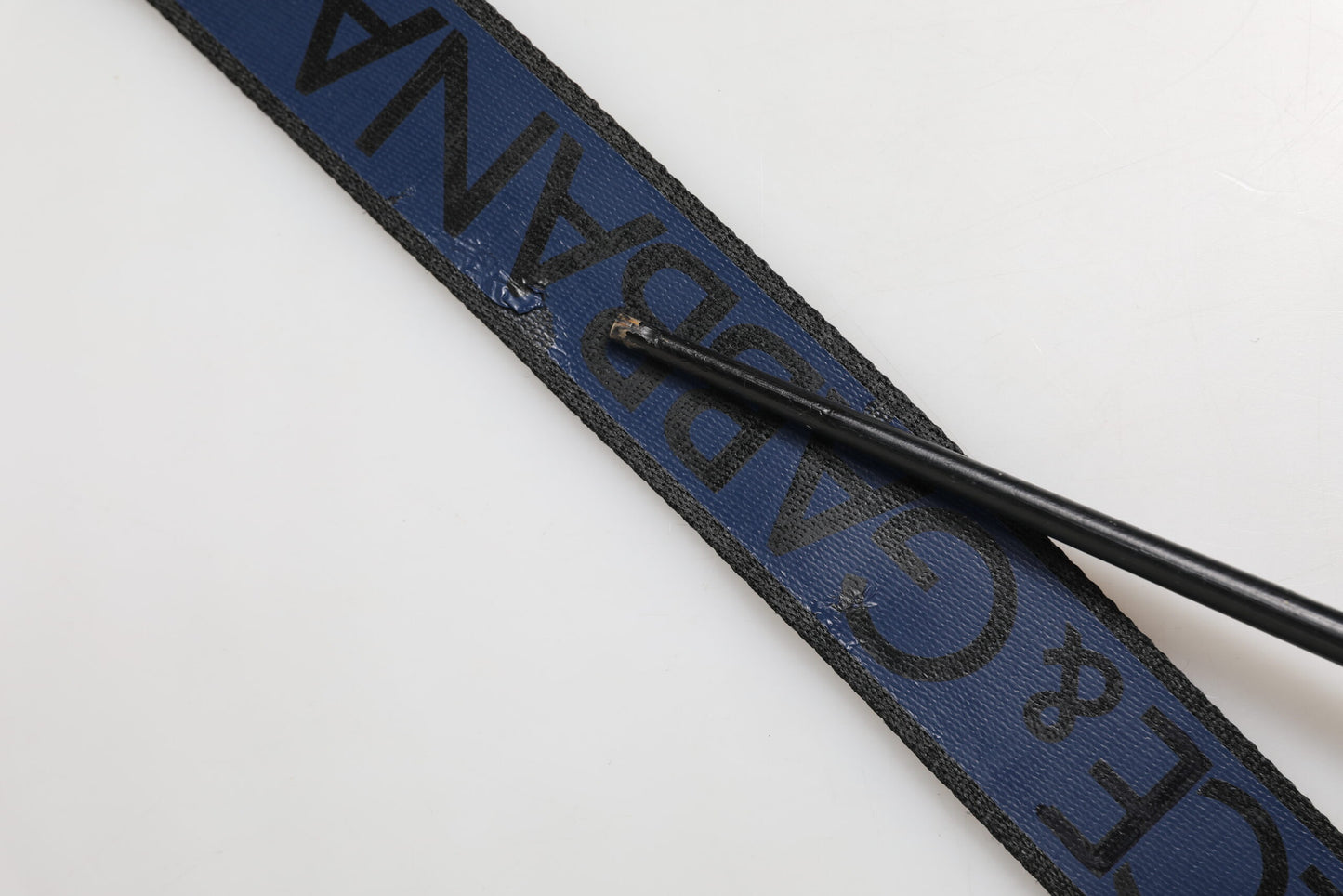 Ceinture Dolce &amp; Gabbana en polyester bleu et noir avec boucle en métal