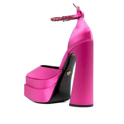 Escarpins en satin de soie Versace