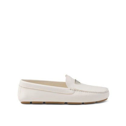 Mocassins en cuir à logo Prada