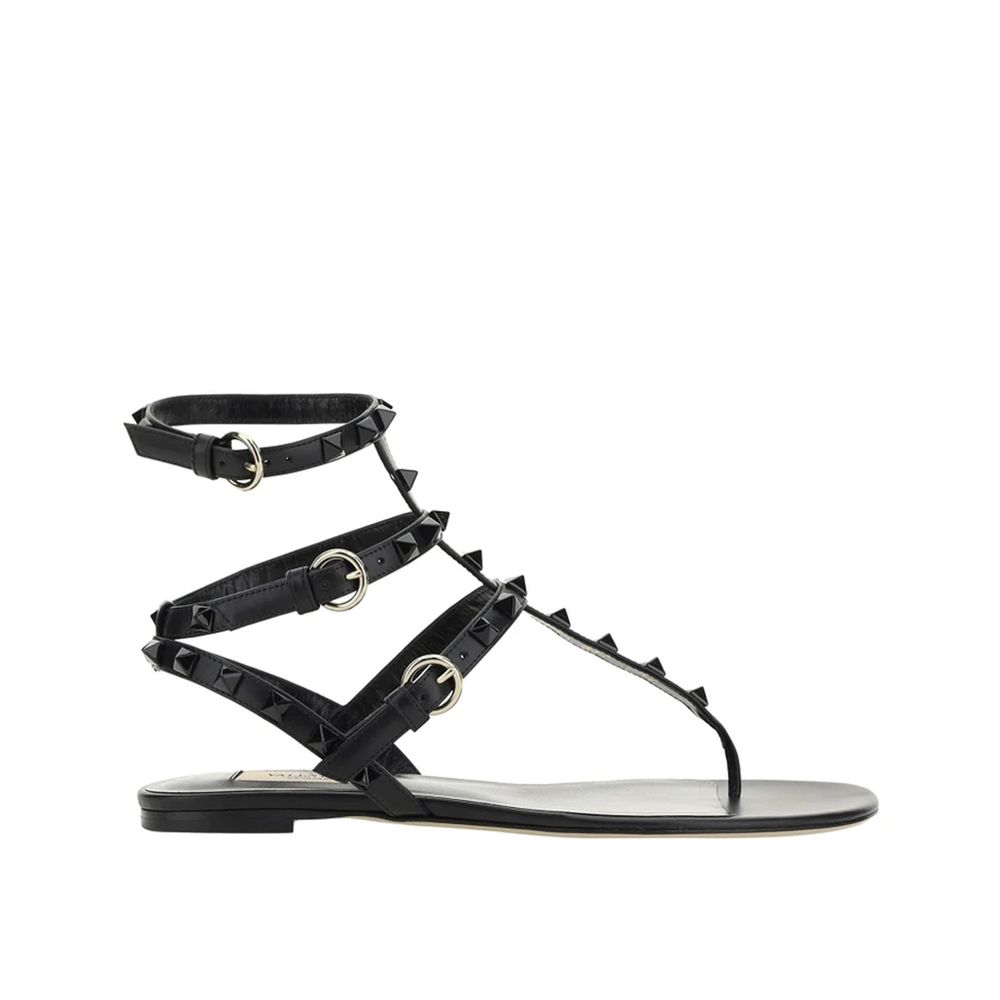 Valentino Garavani Rockstud Flip-Flop Sandlas by Valentino Garavani