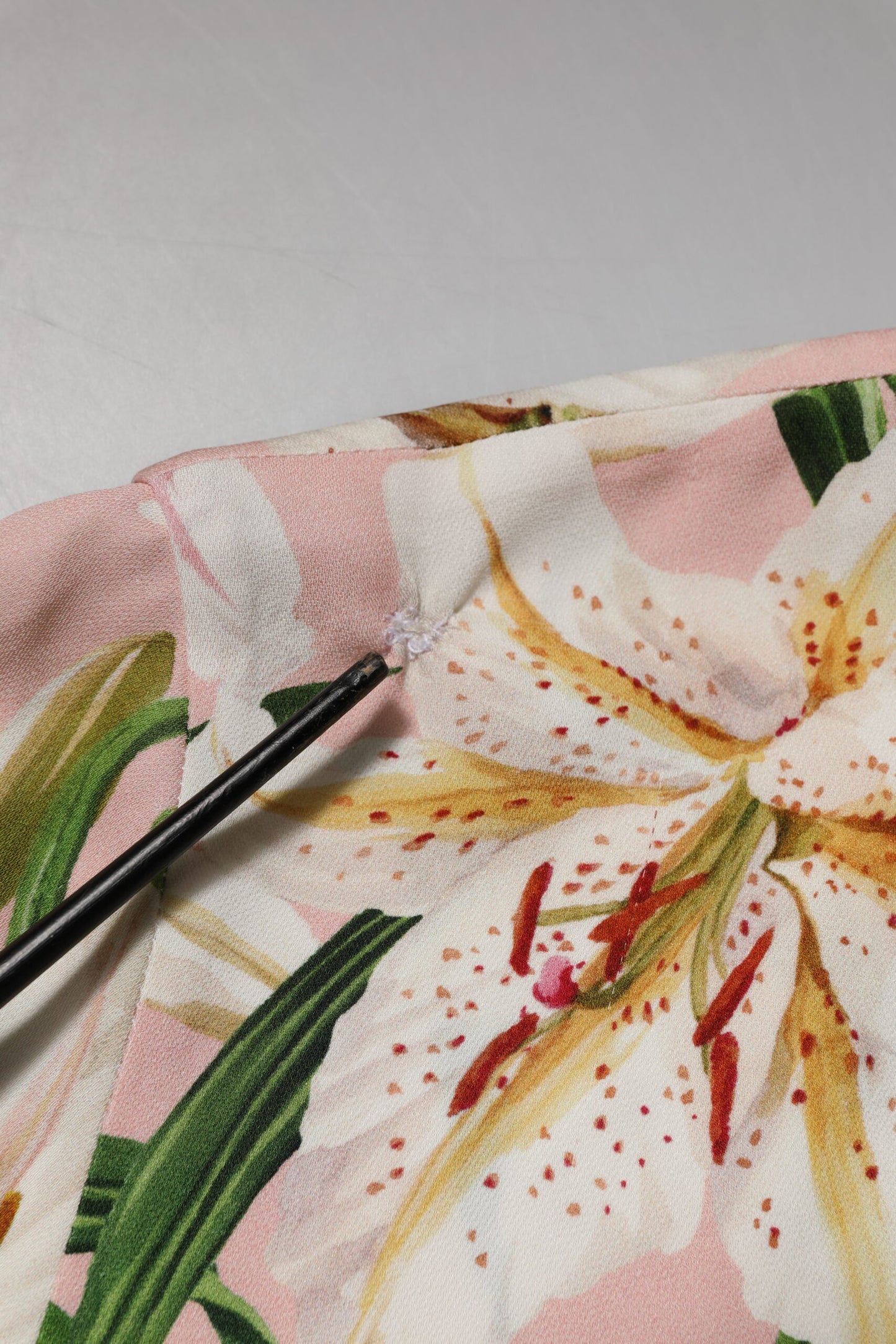 Dolce &amp; Gabbana Pink Lily Printed Round Neck Blouse Top