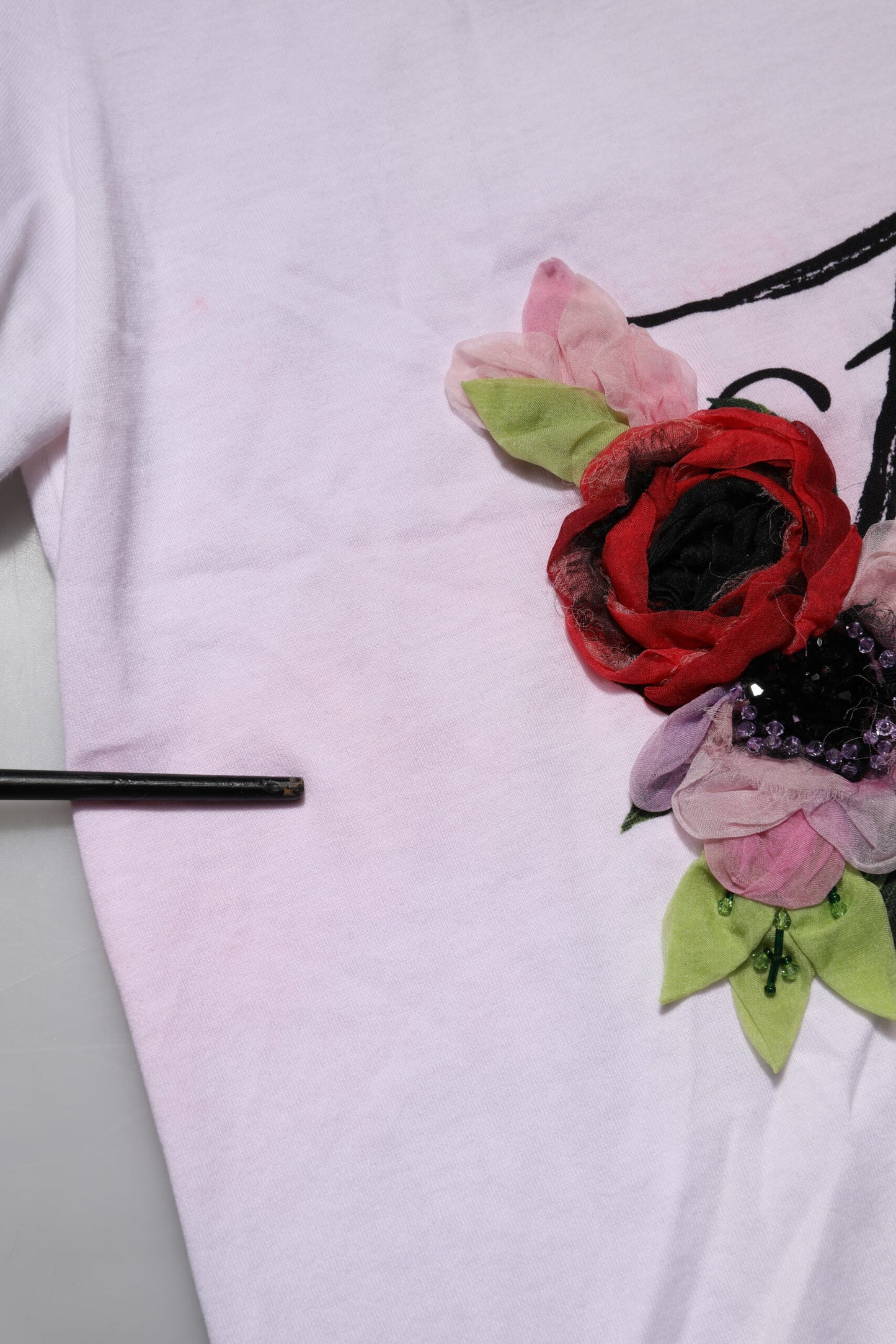 Dolce &amp; Gabbana White DG Floral Embellishment Top T-shirt 