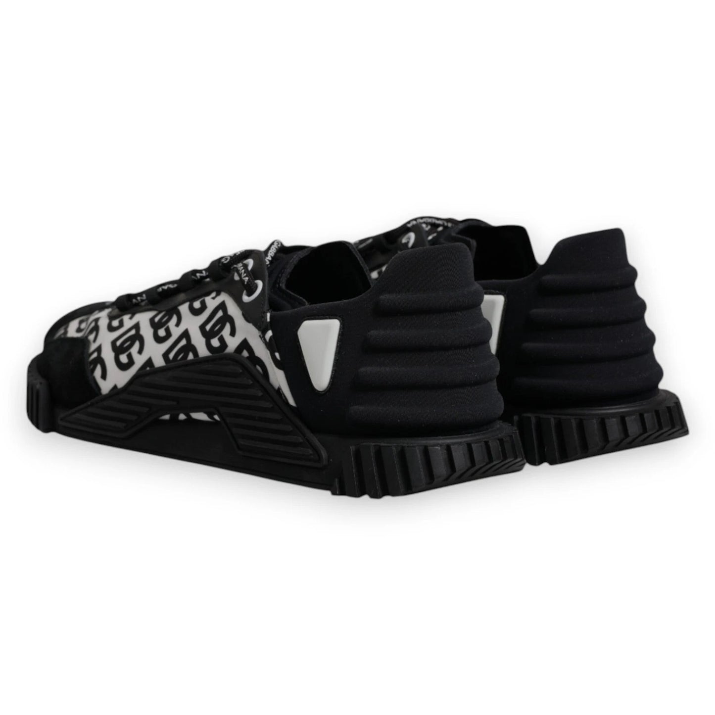 Dolce &amp; Gabbana Black Logo Lace Up Low Top NS1 Sneakers