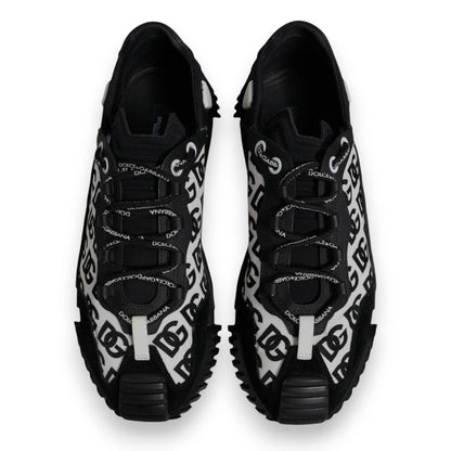 Dolce &amp; Gabbana Black Logo Lace Up Low Top NS1 Sneakers