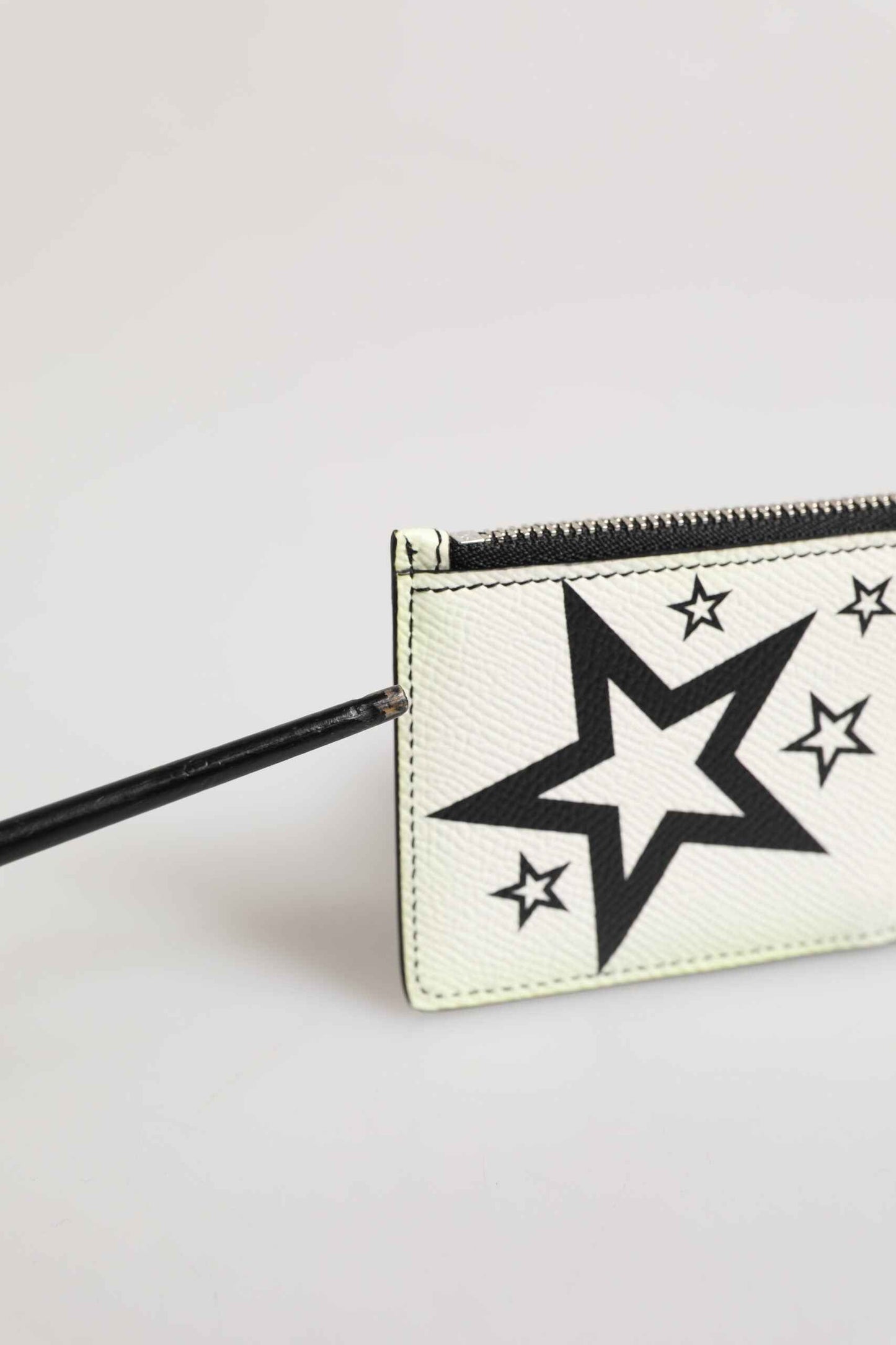 Dolce & Gabbana White Leather Douphin DG Logo Star Print Card Holder Wallet