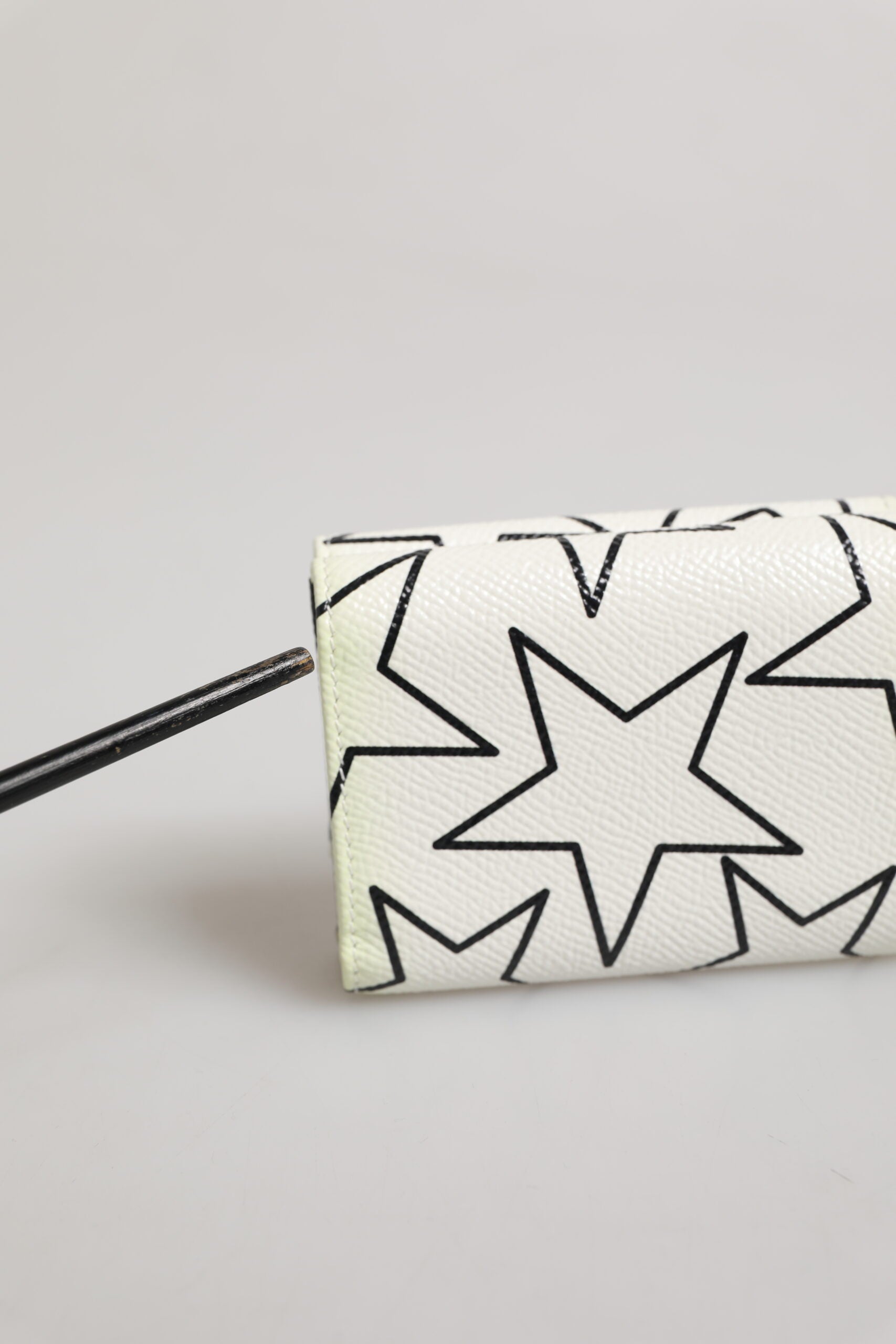 Dolce & Gabbana White Leather Trifold DG Star Print Card Holder Wallet - from Dolce & Gabbana