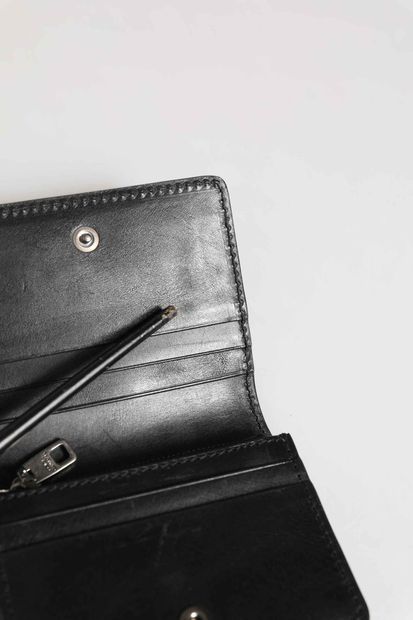 Dolce & Gabbana Black Leather Bifold Card Holder Mens Coin Purse Key Clip Wallet by Dolce & Gabbana