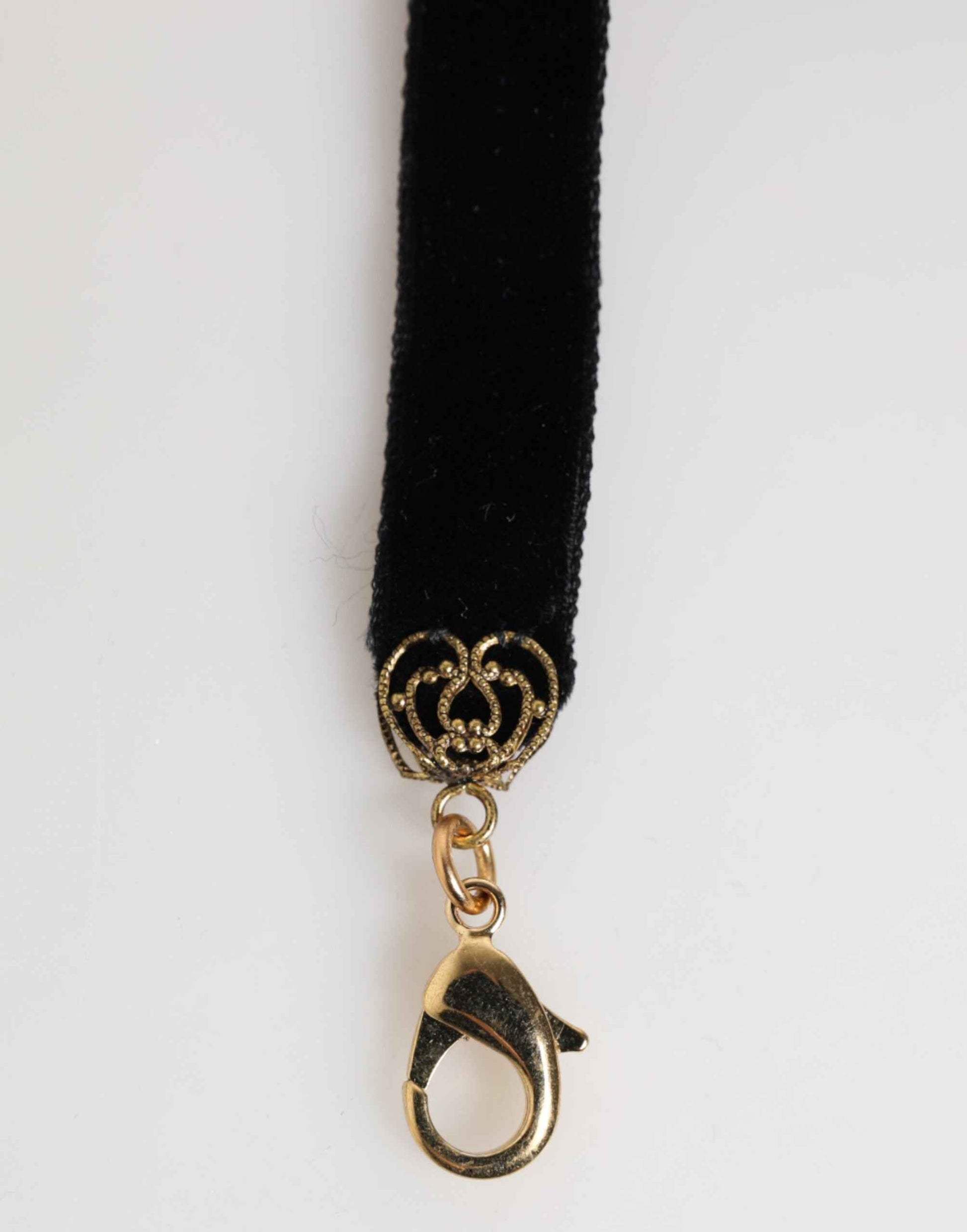 Dolce & Gabbana Blue Floral Appliqué Velvet Choker Crystal Beads Necklace by Dolce & Gabbana
