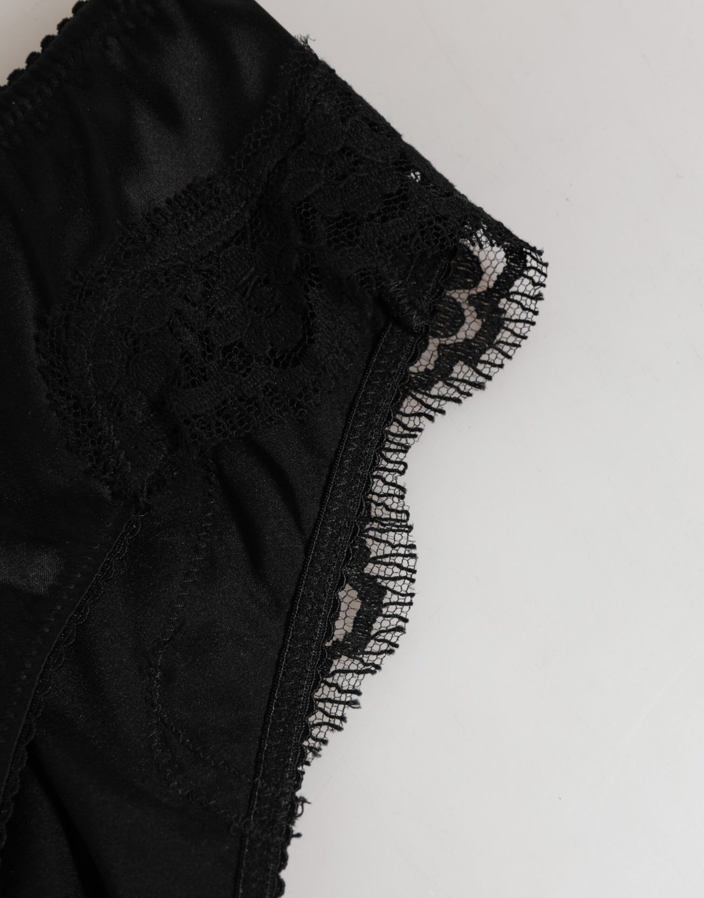 Dolce & Gabbana Zijden Bloemenkant Slip Midden Taille Zwart
