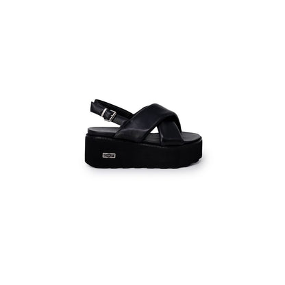 Cult Nancy 4264 Leather Sandal Cross Strap Platform Black
