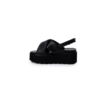 Cult Nancy 4264 Leather Sandal Cross Strap Platform Black
